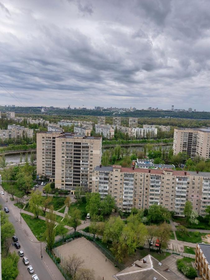 Студія З Неймовірним Краєвидом Біля М Лівобережна Ліфт Інтернет Працює Kiev Exterior foto